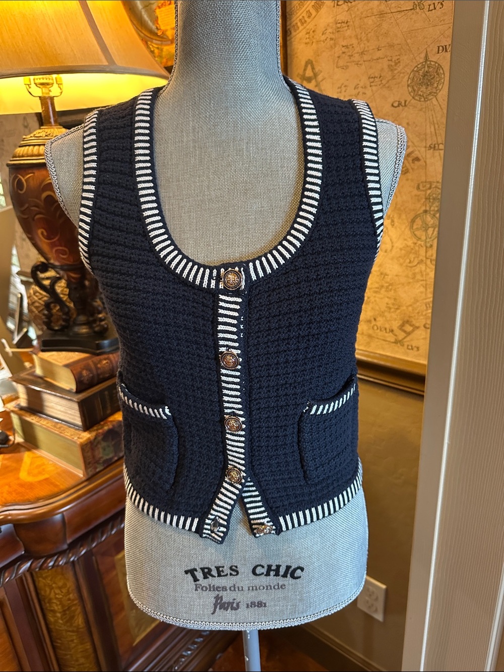 Striped-Trim Sleeveless V-Neck Knit Vest - Black